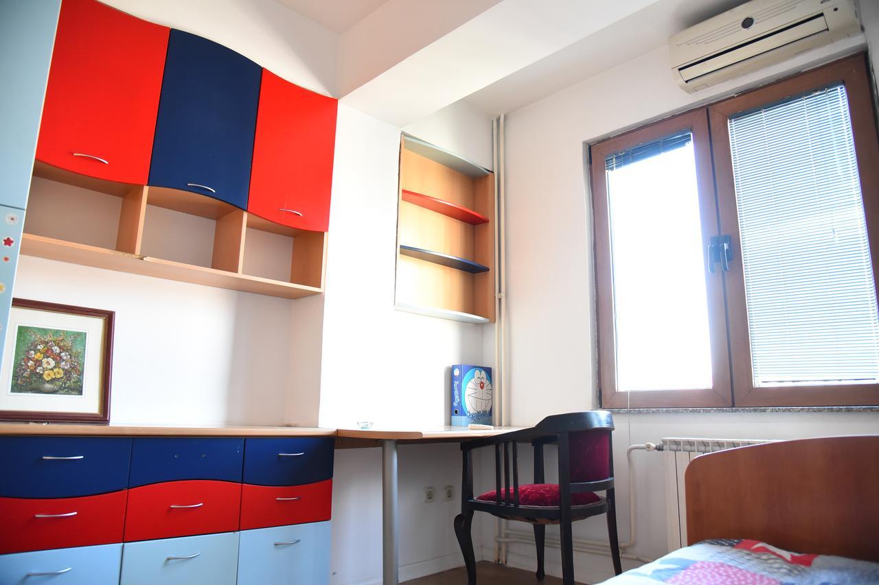 3 Bedroom Home With Parking Garage In The Heart Of Скопье Экстерьер фото