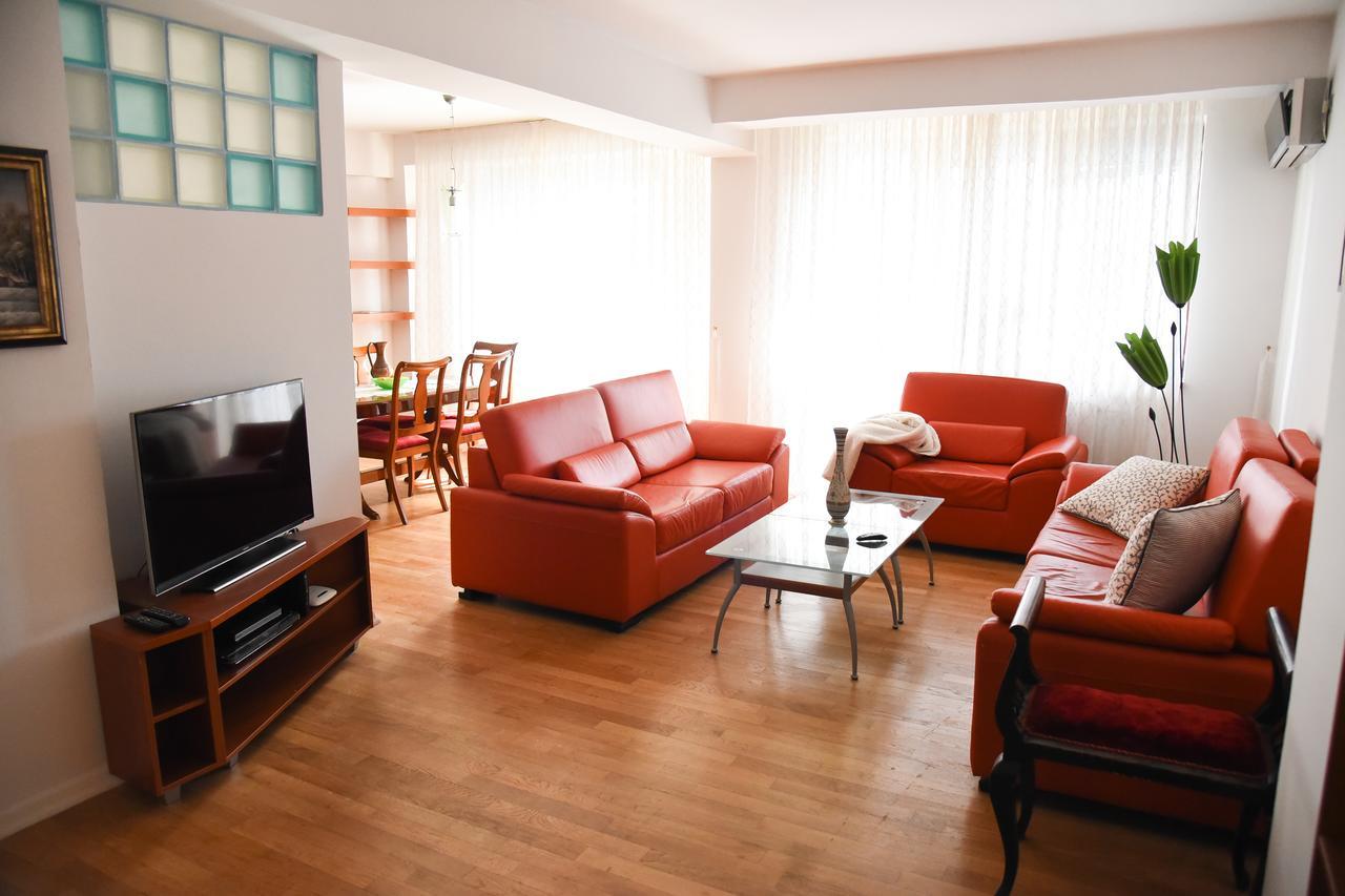 3 Bedroom Home With Parking Garage In The Heart Of Скопье Экстерьер фото