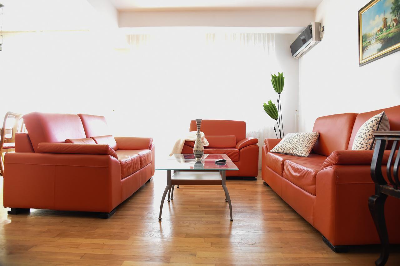 3 Bedroom Home With Parking Garage In The Heart Of Скопье Экстерьер фото